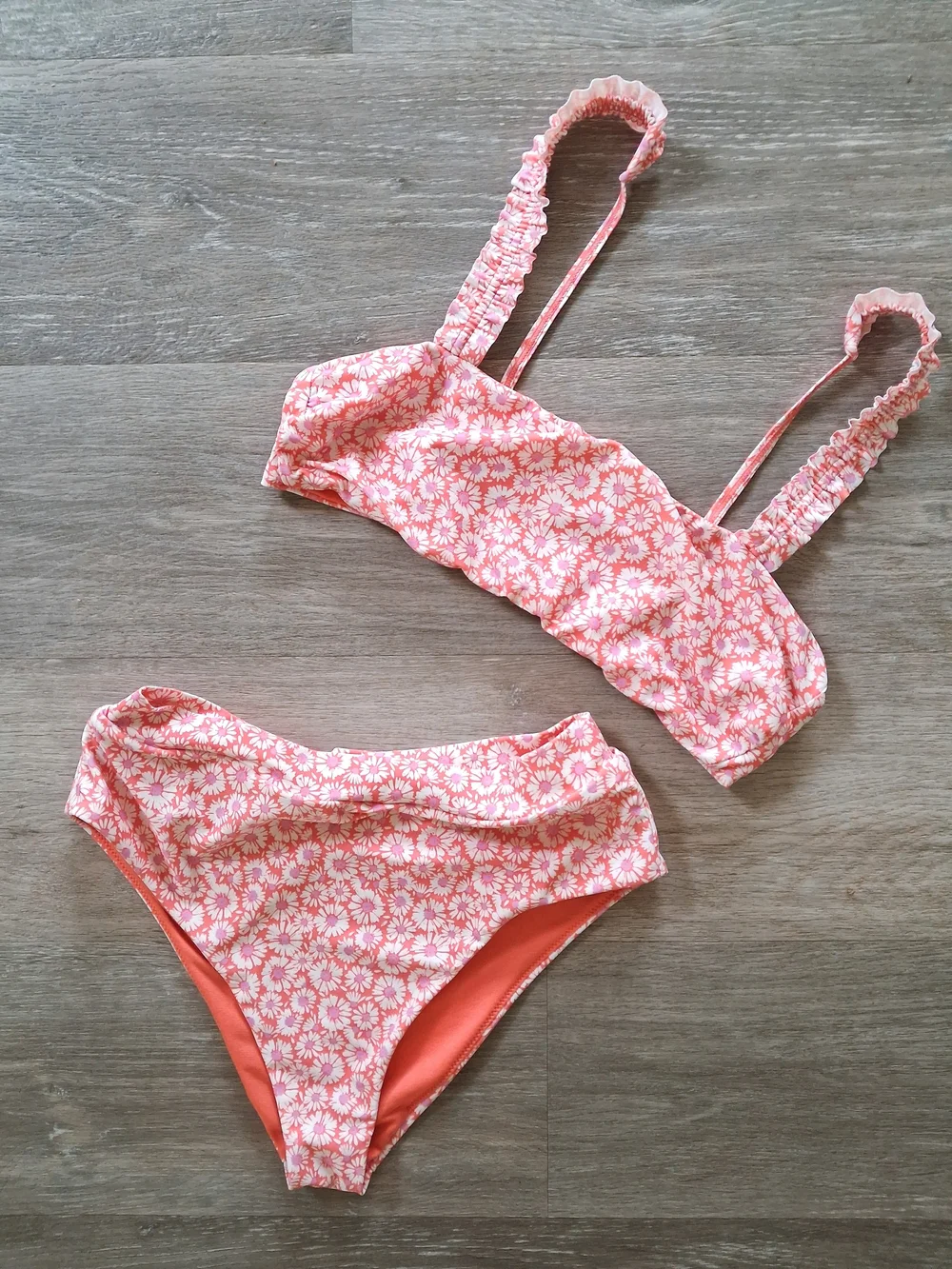 Tilly's Raisins Coral Floral High Waist Boho Western Swimwear Ruffled Bikini Set